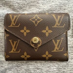Louis Vuitton Victorine Wallet - M62472